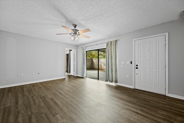 5 of 36 - 625 6th Terrace Terrace, Palm Beach Gardens, FL