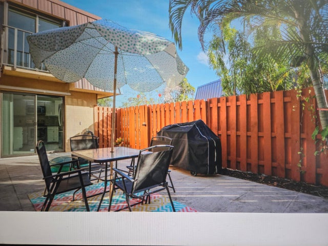 2 of 16 - 5633 Se Windsong Lane Se, Stuart, FL