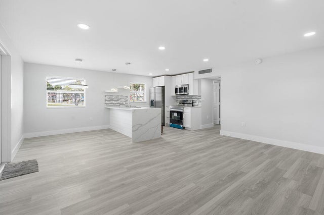 4 of 26 - 385 Flanders I, Delray Beach, FL