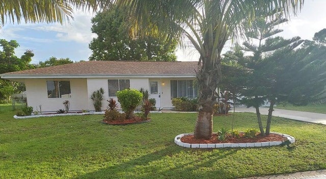 433 Sw Eastport Circle Sw, Port Saint Lucie