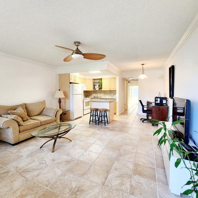 2 of 4 - 195 Dorchester I #i, West Palm Beach, FL