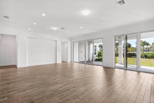 5 of 72 - 9281 Coral Isles Circle Circle, Palm Beach Gardens, FL