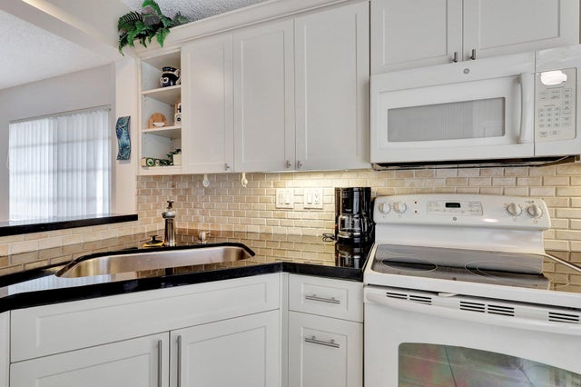 3 of 88 - 7449 Glendevon Lane #104, Delray Beach, FL