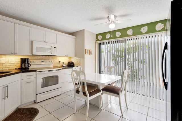 5 of 88 - 7449 Glendevon Lane #104, Delray Beach, FL