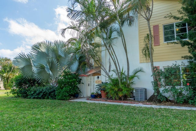 3 of 47 - 130 Seabreeze Cir #130, Jupiter, FL