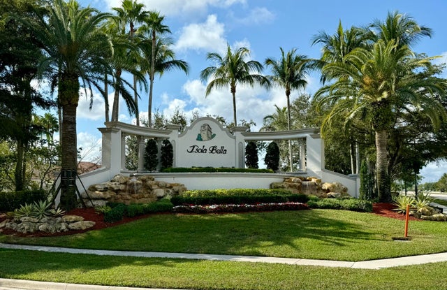 2 of 37 - 8178 Via Bolzano, Lake Worth, FL