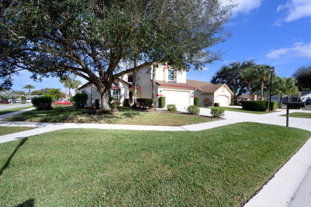4 of 22 - 9935 Pine Dust Ct, Lake Worth, FL