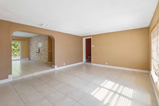 5 of 34 - 3761 Sw 1 Street, Fort Lauderdale, FL