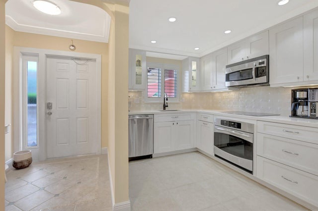 5 of 32 - 1099 S Ocean Boulevard S #105, Boca Raton, FL