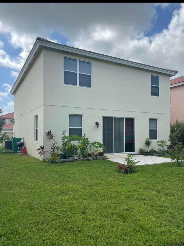 4 of 31 - 730 Nw Leonardo Circle, Port Saint Lucie, FL