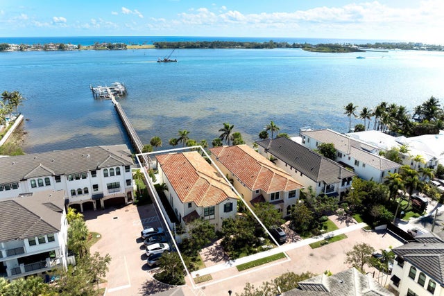 1 of 54 - 636 Windward Circle S, Boynton Beach, FL