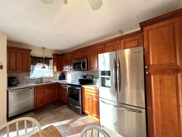 2 of 42 - 3951 Via Poinciana #412, Lake Worth, FL