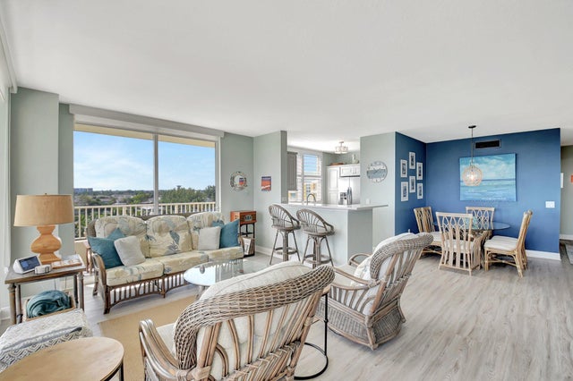 4 of 62 - 625 Casa Loma Boulevard #702, Boynton Beach, FL