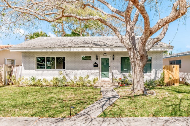 1 of 26 - 1323 Lincoln Street, Hollywood, FL