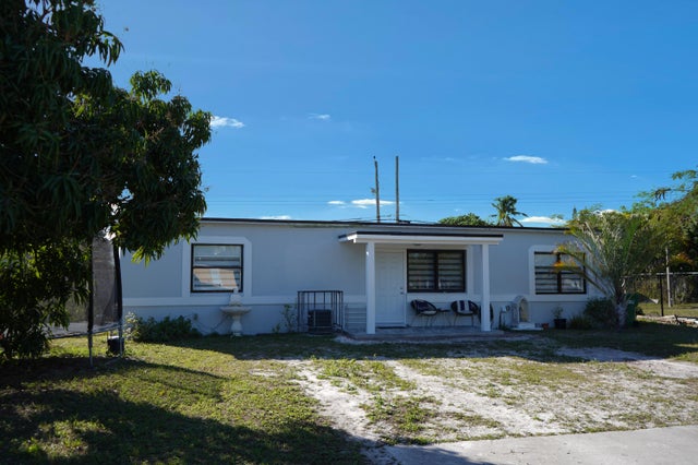 2 of 33 - 303 Nw 28 Wy, Fort Lauderdale, FL