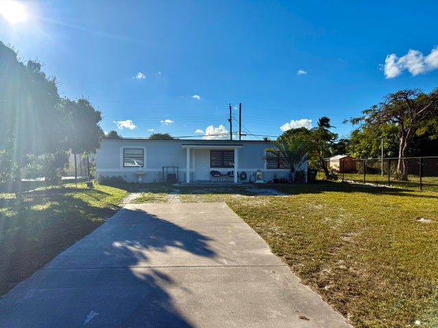3 of 33 - 303 Nw 28 Wy, Fort Lauderdale, FL