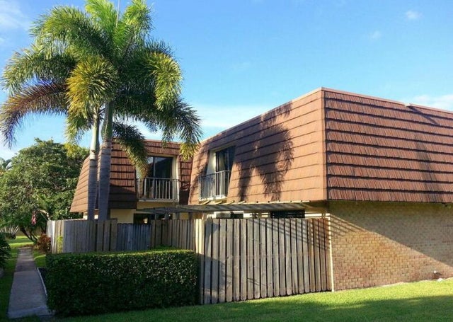 2 of 7 - 1308 13th Lane, Palm Beach Gardens, FL