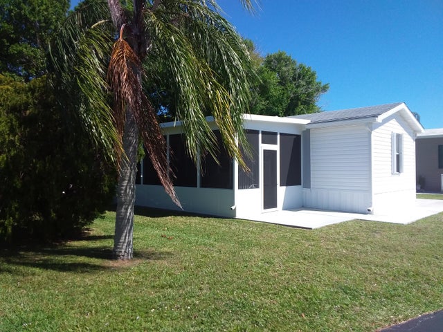 2 of 40 - 267 Nightingale Av, Fort Pierce, FL