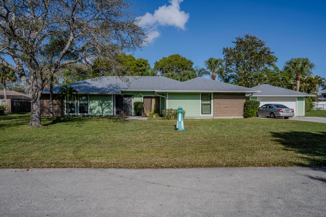 2 of 10 - 2995 Se Glasgow Drive, Stuart, FL