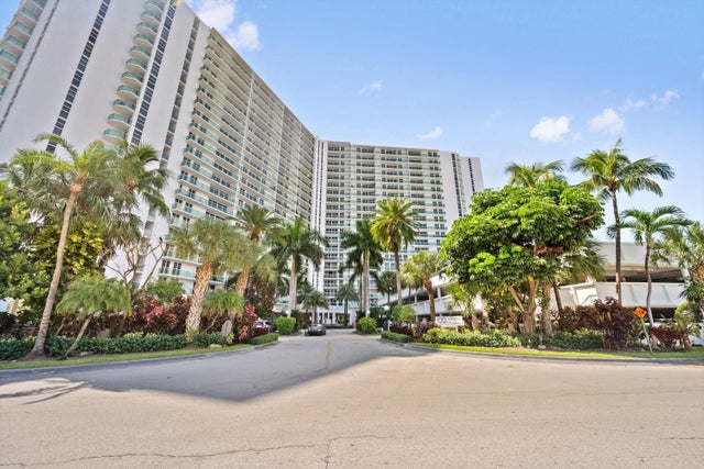 1 of 19 - 100 Bayview Drive #423, Sunny Isles Beach, FL
