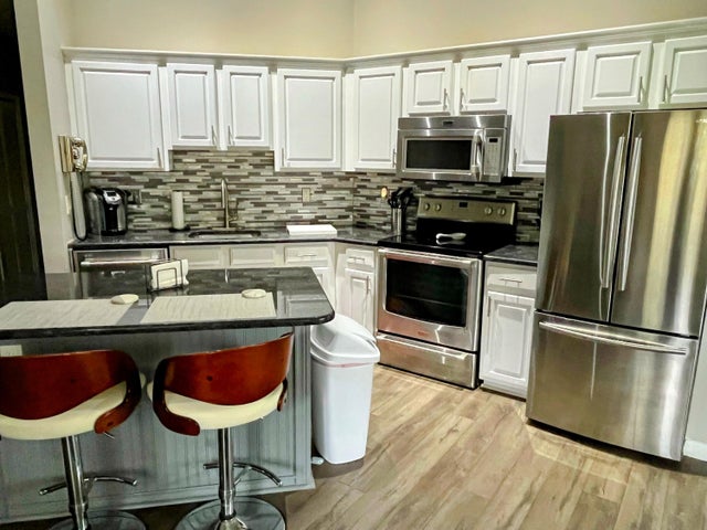 Photo of Listing #RX-11061894