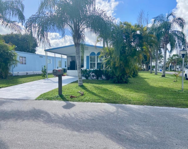 2 of 54 - 52 Camino Del Rio, Port Saint Lucie, FL