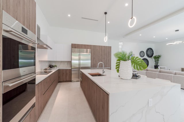 3 of 13 - 18465 Symphony Court, Jupiter, FL