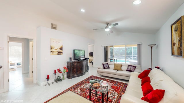 5 of 55 - 5337 Edenwood Lane, Riviera Beach, FL
