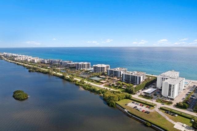 4 of 30 - 3450 S Ocean Boulevard #4050, Palm Beach, FL