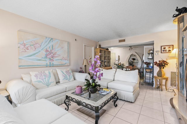 3 of 20 - 4174 Inverrary Dr #413, Lauderhill, FL