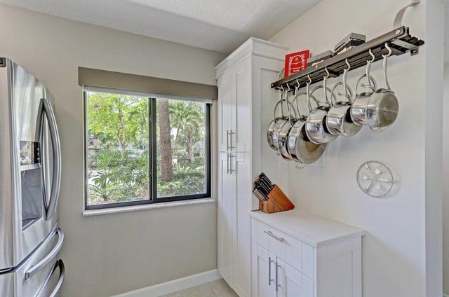 5 of 33 - 901 Seafarer Cir #105, Jupiter, FL