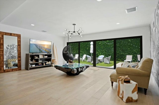 5 of 22 - 27 Ocean Drive, Jupiter, FL