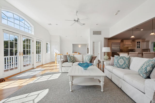 4 of 20 - 59 Madison Dr, Out of State, Out of State