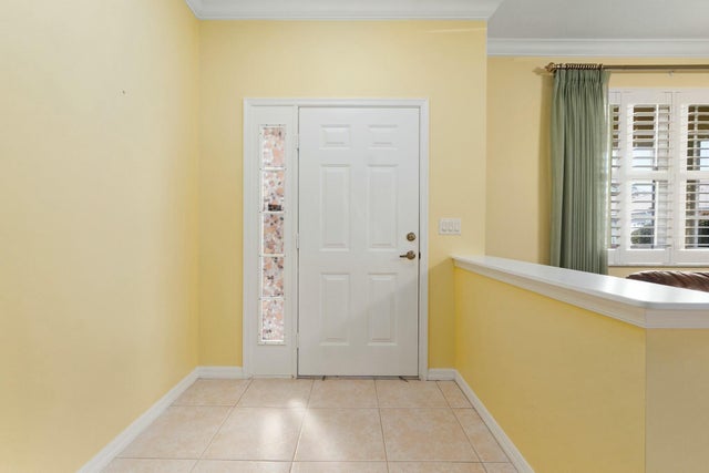4 of 20 - 852 Nw Sarria Court, Port Saint Lucie, FL