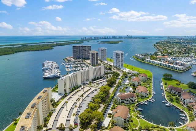 2 of 30 - 134 Lakeshore Drive #316, North Palm Beach, FL