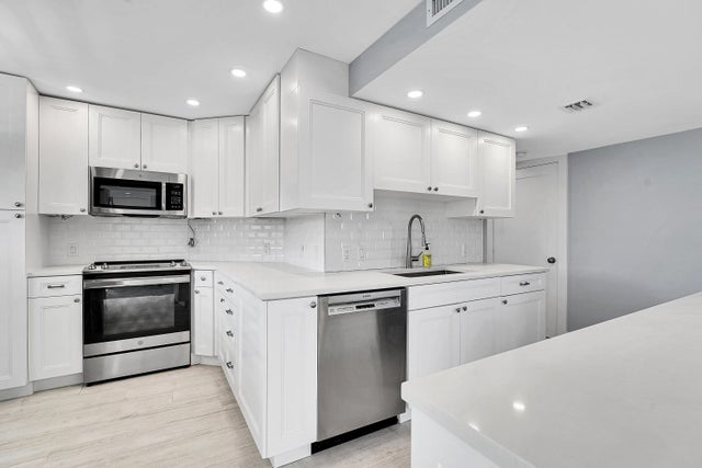4 of 30 - 134 Lakeshore Drive #316, North Palm Beach, FL