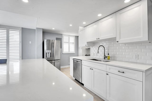 5 of 30 - 134 Lakeshore Drive #316, North Palm Beach, FL