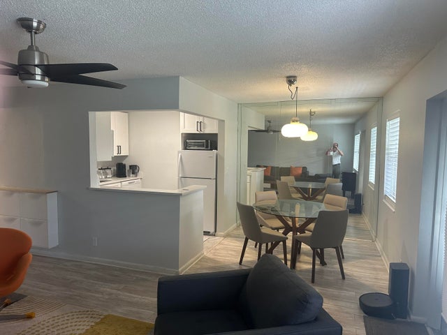 1 of 11 - 155 Windsor G, West Palm Beach, FL