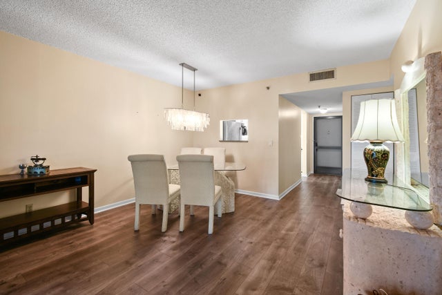 5 of 43 - 4640 Lucerne Lakes Boulevard W #306, Lake Worth, FL