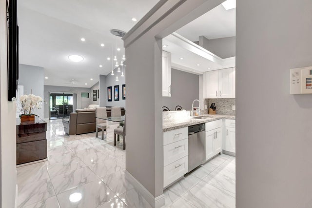 3 of 42 - 10927 Dolphin Palm Court #a, Boynton Beach, FL