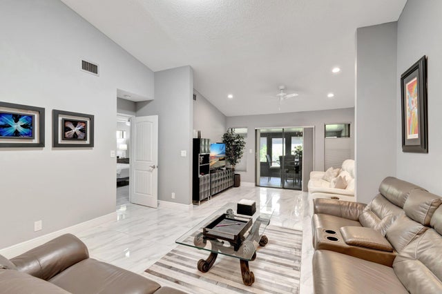 4 of 42 - 10927 Dolphin Palm Court #a, Boynton Beach, FL