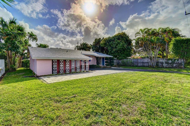 3 of 37 - 10 Ne 22nd St, Delray Beach, FL