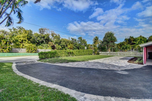 5 of 37 - 10 Ne 22nd St, Delray Beach, FL
