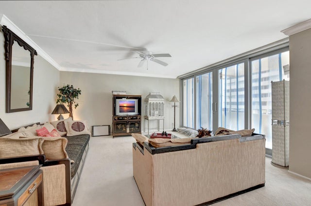 5 of 55 - 1180 S Ocean Boulevard #2e, Boca Raton, FL