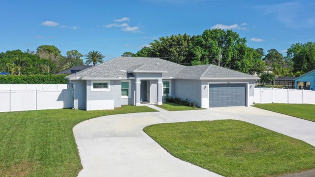 3 of 38 - 2017 Sw Justison Avenue, Port Saint Lucie, FL