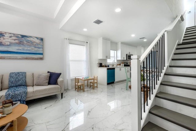 3 of 23 - 411 Nw 12th Avenue, Boynton Beach, FL