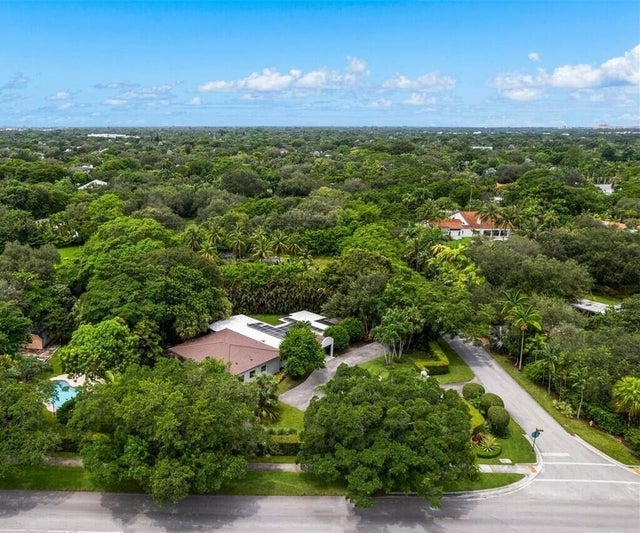 1 of 11 - 6700 Sw 115th Street, Pinecrest, FL