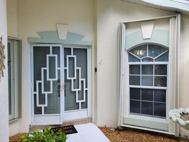 2 of 29 - 105 Harbor Lake Circle, Greenacres, FL