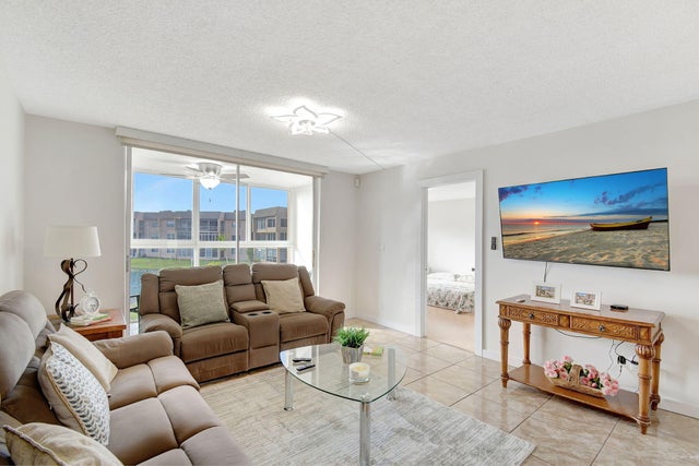 2 of 15 - 9261 Sunrise Lakes Blvd #210, Sunrise, FL
