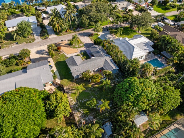 2 of 33 - 4805 Se Manatee Terrace, Stuart, FL